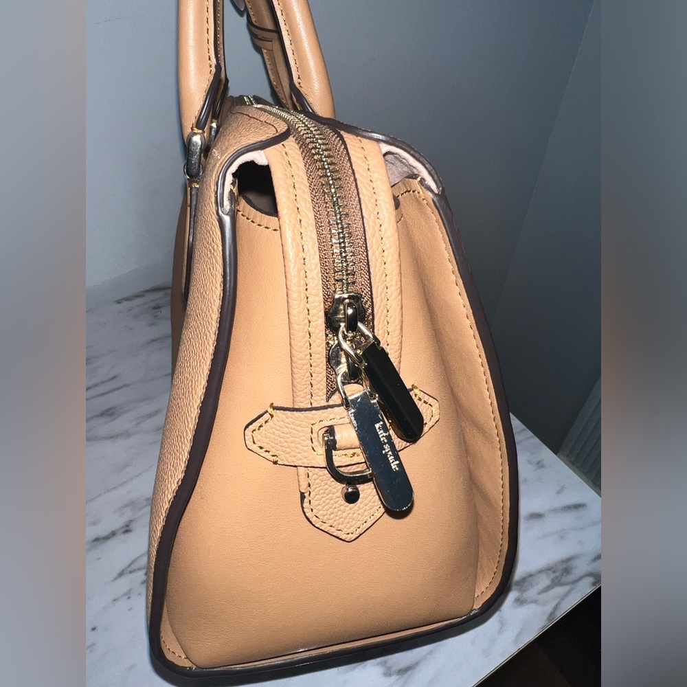 Women’s Handbag (Medium Zip Code Satchel - Bungal… - image 3